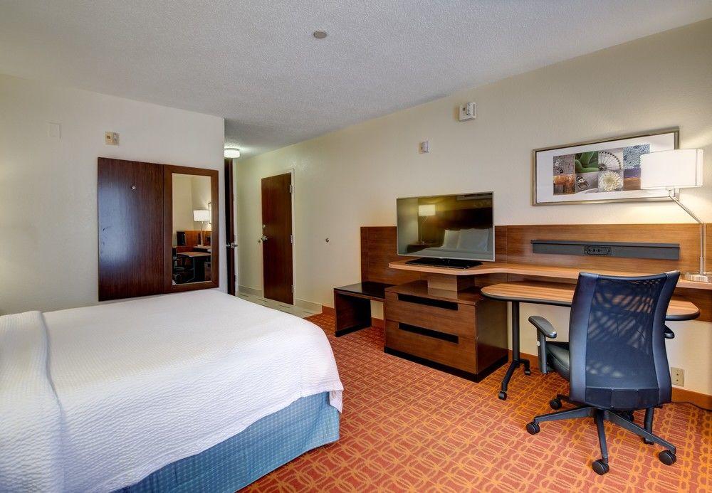 Fairfield And By Marriott Potomac Mills Woodbridge