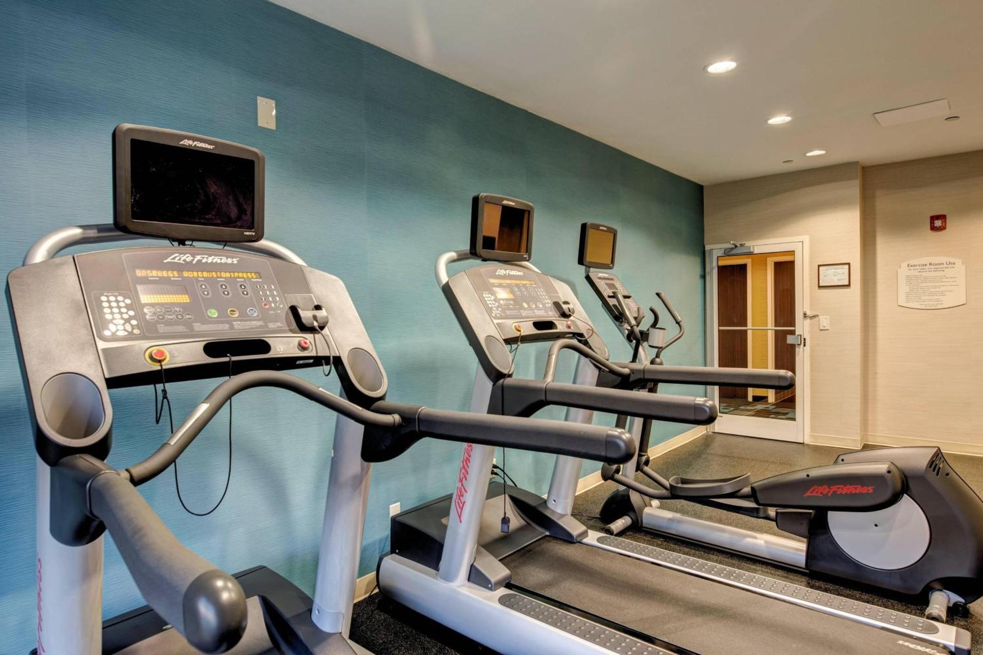 Fairfield And By Marriott Potomac Mills 3* Woodbridge