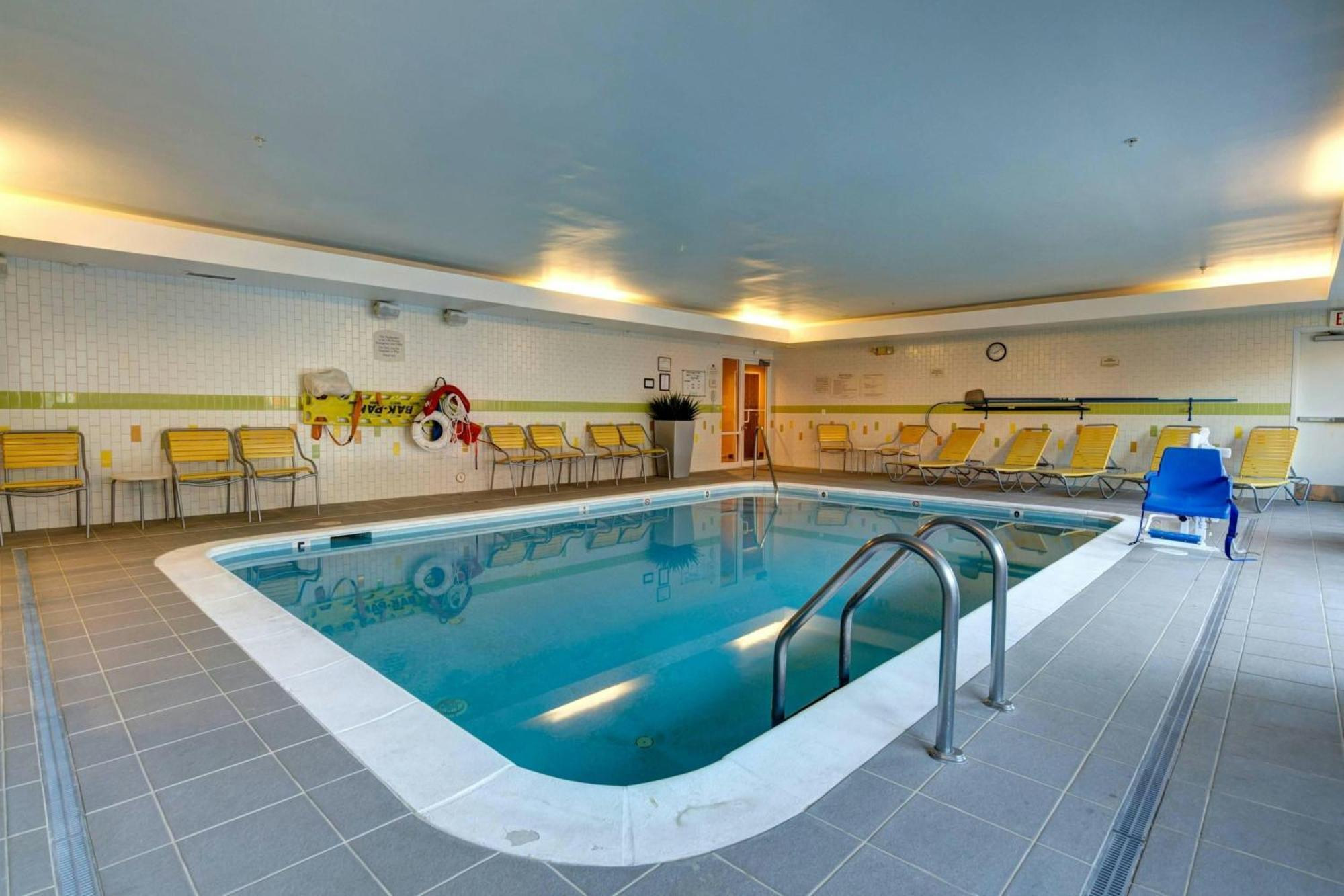 Fairfield And By Marriott Potomac Mills 3*