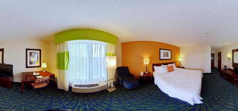 Fairfield And By Marriott Potomac Mills 3*
