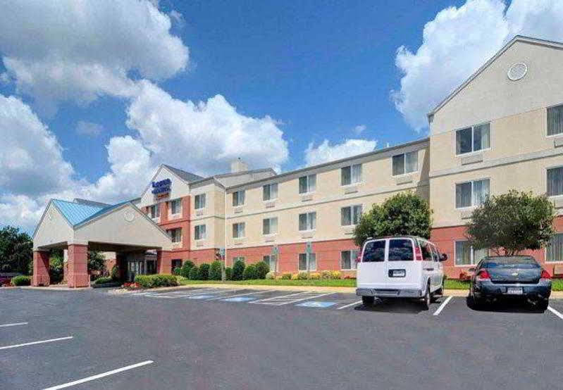 Hotel Fairfield And By Marriott Potomac Mills 3*