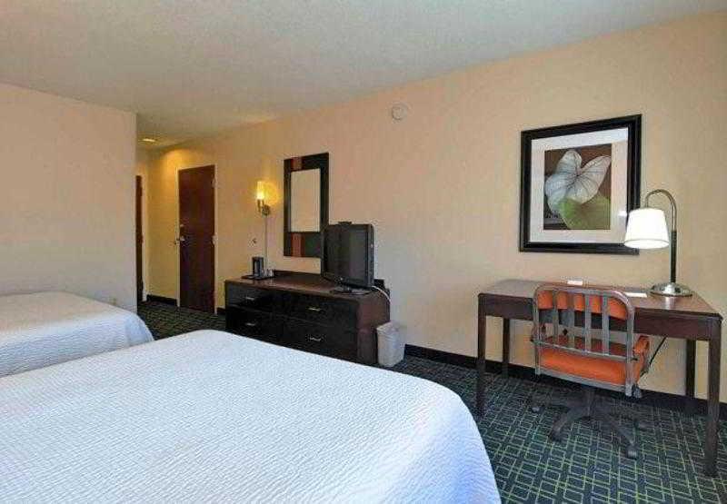 Hotel Fairfield And By Marriott Potomac Mills Woodbridge