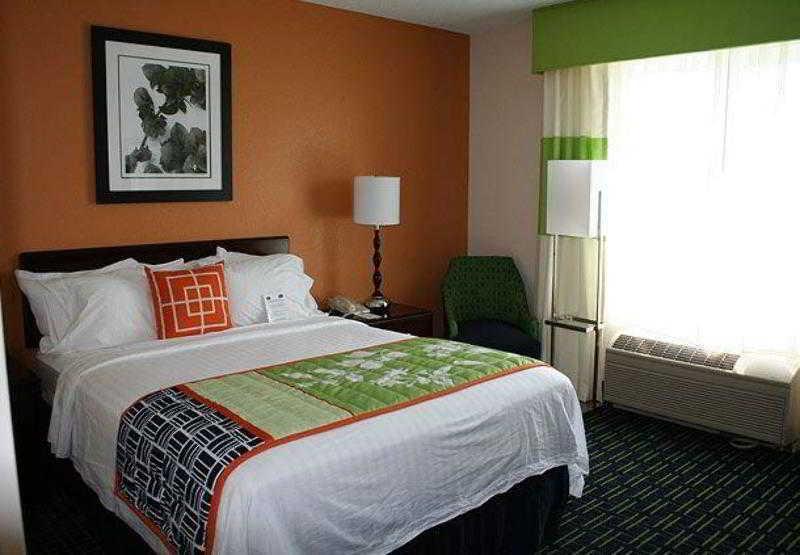 Fairfield And By Marriott Potomac Mills 3* Woodbridge